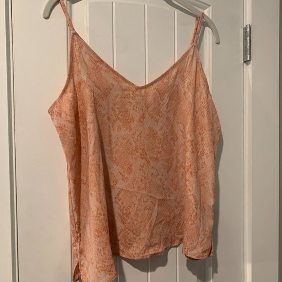 A NEW DAY Cami V-Neck Top •size medium - Picture 6 of 6